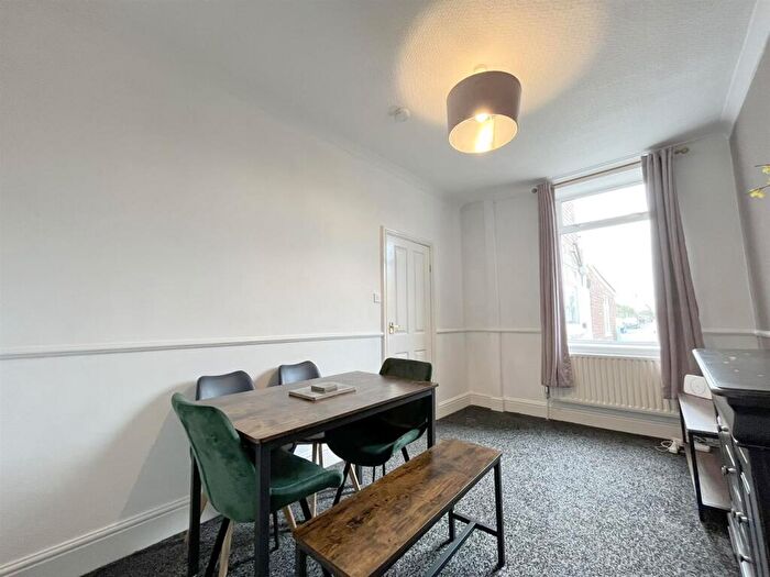 4 Bedroom Terraced House To Rent In Skipton Road, Harrogate, HG1