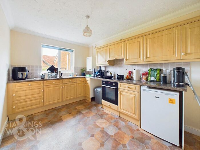 2 Bedroom Detached Bungalow For Sale In Ringwood Close, Little Melton, Norwich, NR9