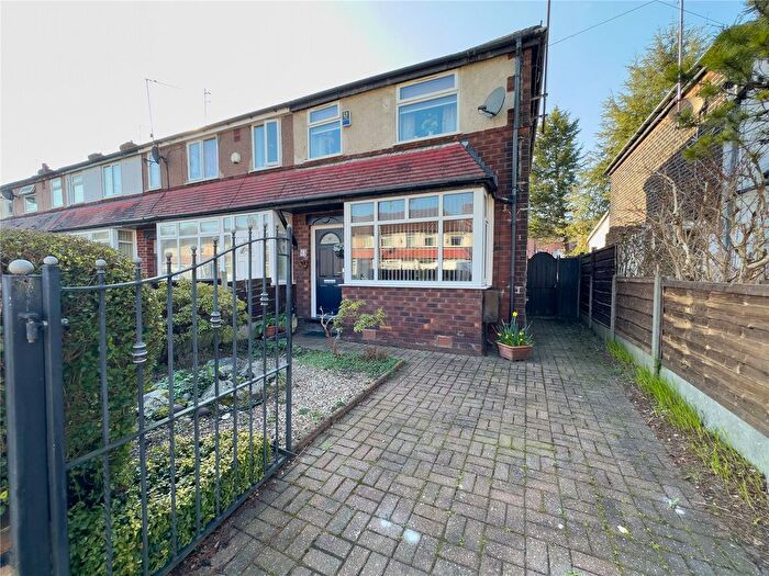 2 Bedroom Semi-Detached House For Sale In Glenbrook Road, Blackley, Manchester, M9