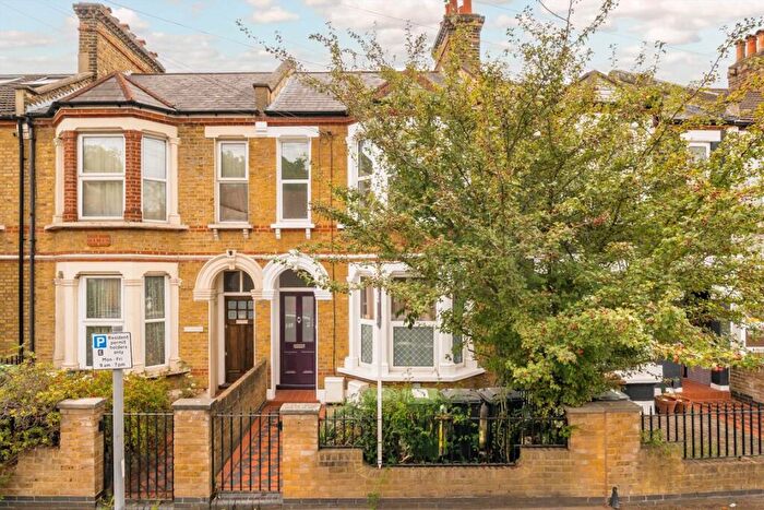 1 Bedroom Flat To Rent In Albacore Crescent, Lewisham, SE13