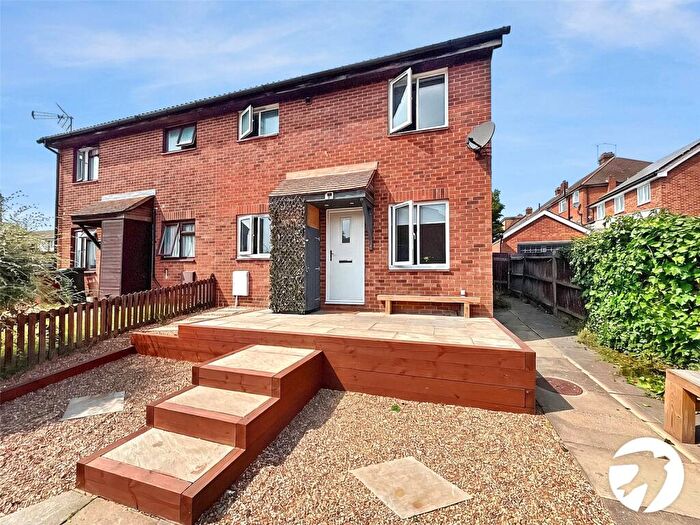 1 Bedroom Semi-Detached House To Rent In Stour Close, Rochester, Kent, ME2