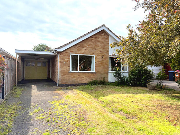 4 Bedroom Bungalow For Sale In Kirfield Drive, Hinckley, LE10