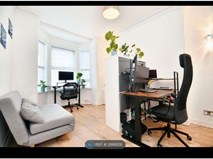 2 Bedroom Terraced House To Rent In Fitzwarren Street, Salford, M6