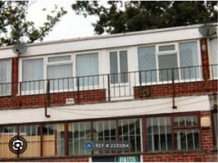 2 Bedroom Flat To Rent In Farnborough, Farnborough, GU14