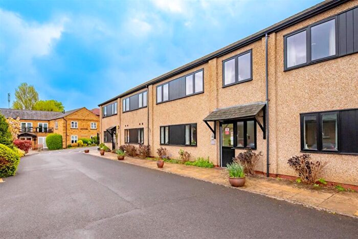 1 Bedroom Retirement Property For Sale In Alexandra Road, Aldershot, GU11