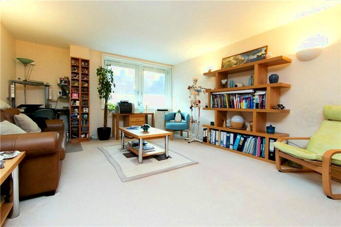 2 Bedroom Flat To Rent In Longstone Court, Great Dover Street, London, SE1