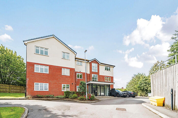 2 Bedroom Apartment For Sale In Cumberland Avenue, Clifton, Swinton, M27