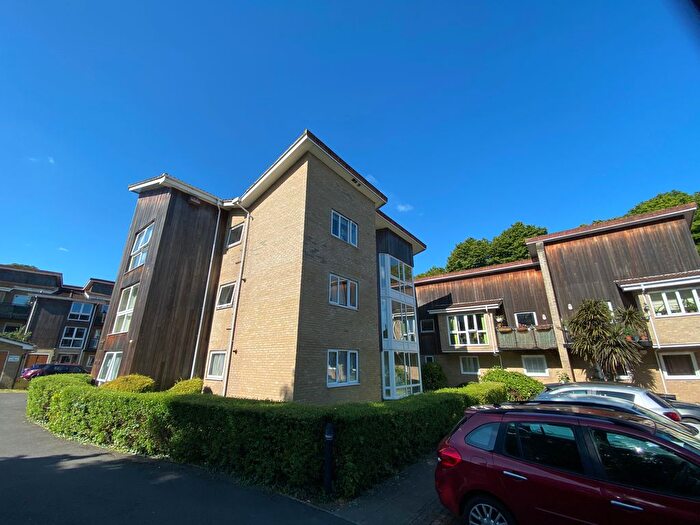 2 Bedroom Flat To Rent In Regents Park Road, Southampton, SO15