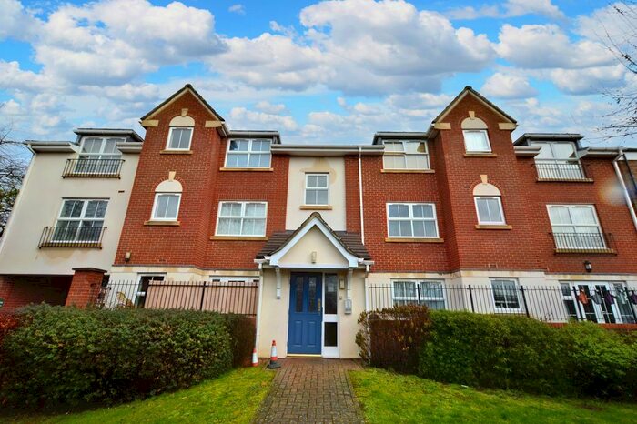 1 Bedroom Flat To Rent In Hatfield Road, St Albans, AL1