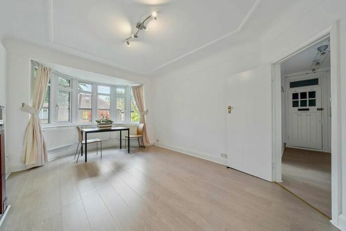 2 Bedroom Flat To Rent In Bramshill Gardens, Tufnell Park, NW5