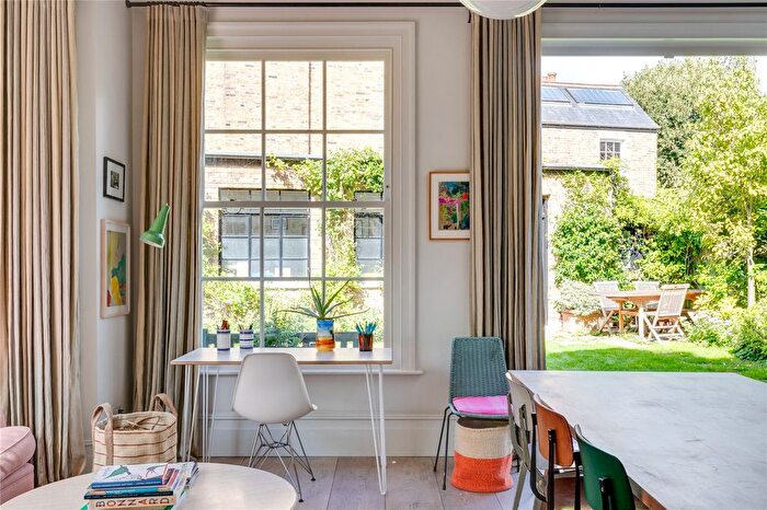 5 Bedroom Detached House To Rent In Harvist Road, Queens Park, London, NW6