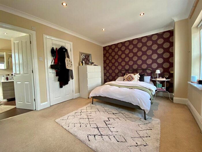 4 Bedroom Town House To Rent In Albert Hill Street, Didsbury, M20