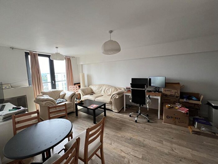 1 Bedroom Apartment To Rent In Southside, St John's Walk, Birmingham, B5