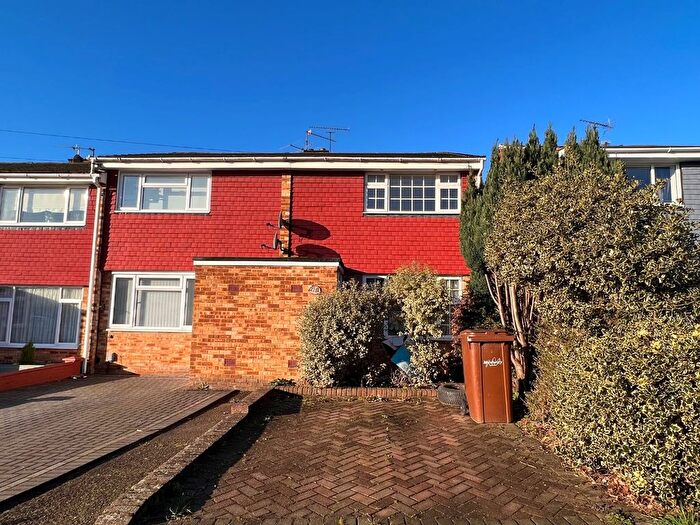 2 Bedroom Terraced House To Rent In Rushdean Road, Rochester, Kent, ME2