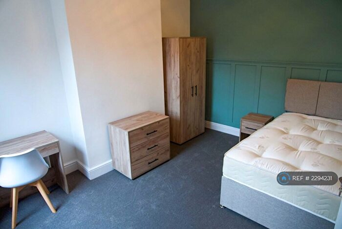 6 Bedroom Terraced House To Rent In Fishponds Road, Bristol, BS16