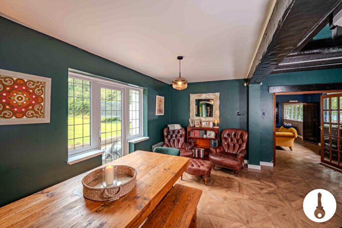 4 Bedroom Detached House For Sale In Hale Road, Liverpool, L24