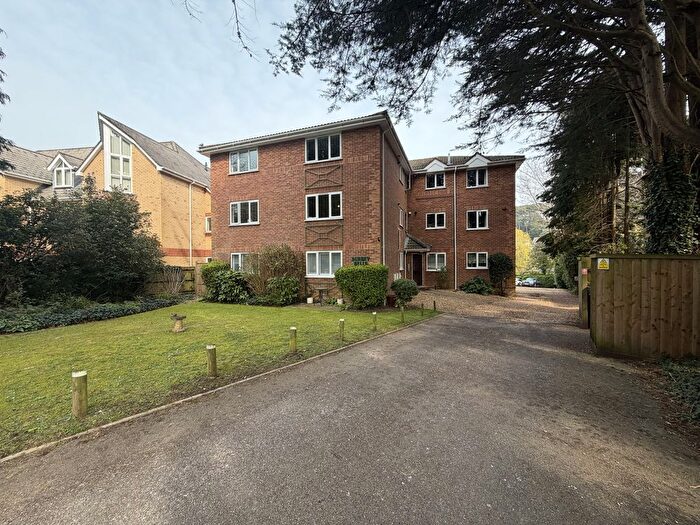 2 Bedroom Flat To Rent In Surrey Road, Poole, BH12