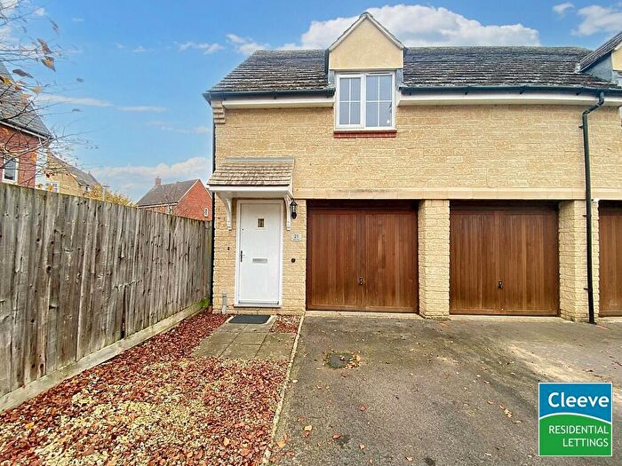 2 Bedroom Detached House To Rent In West Way, GL52