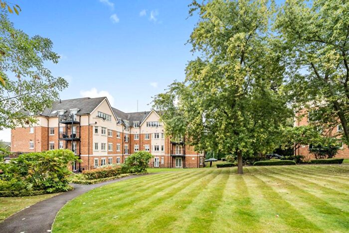 2 Bedroom Flat To Rent In Casel Court, Stanmore, HA7