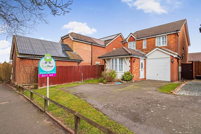3 Bedroom Detached House For Sale In Heron Forstal Avenue, Hawkinge, CT18