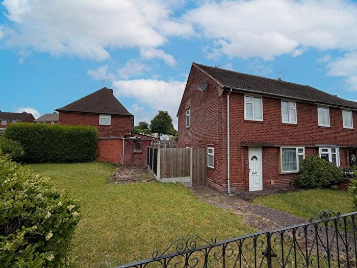 2 Bedroom Semi-Detached House For Sale In Waverley Way, Worksop, S80