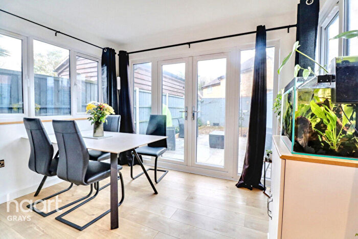 1 Bedroom End Of Terrace House For Sale In Curling Lane, Grays, RM17