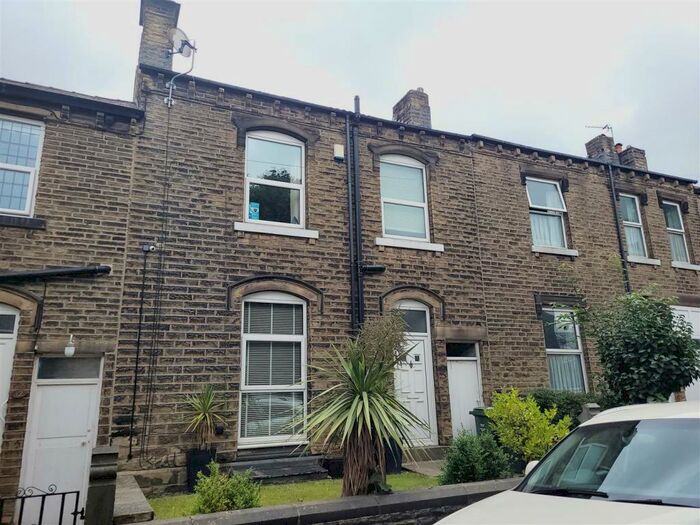 3 Bedroom Terraced House To Rent In Clifton Road, Marsh, Huddersfield, HD1