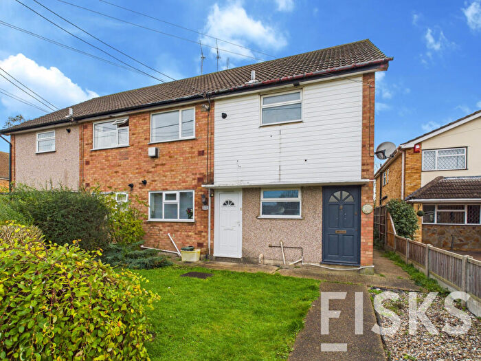 2 Bedroom Maisonette For Sale In South View Road, Benfleet, SS7
