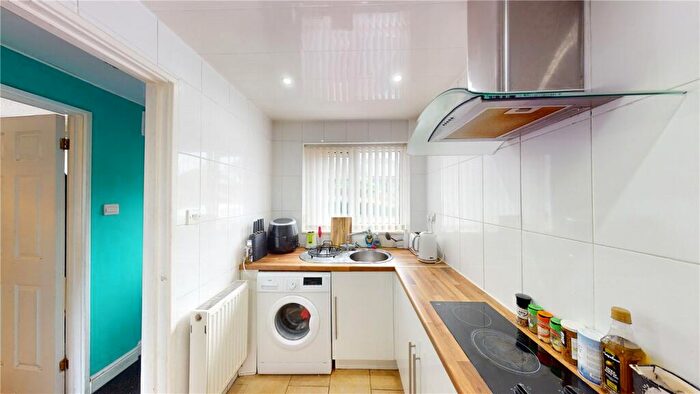 1 Bedroom Bungalow For Sale In Greenfinch Close, Washington, NE38