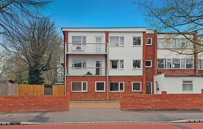 2 Bedroom Flat To Rent In A London Road, Oxford, OX3