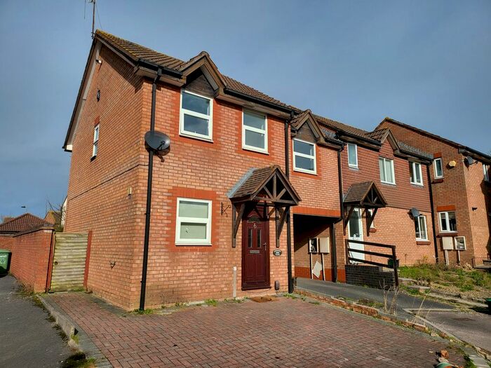 3 Bedroom Property To Rent In Ormonds Close, Bradley Stoke, Bristol, BS32