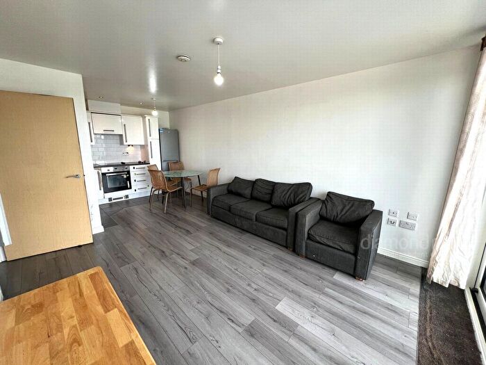 1 Bedroom Flat To Rent In Prince Regent Road, Hounslow, TW3