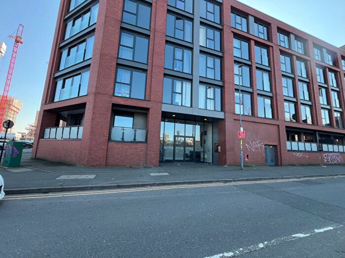 2 Bedroom Flat To Rent In Bradford Street, Birmingham, B12