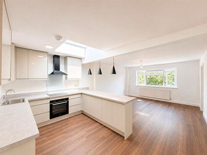 3 Bedroom Flat To Rent In Harlington Road West, Feltham, TW14