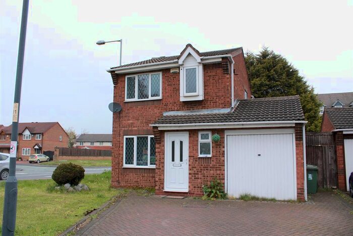 3 Bedroom Detached House To Rent In Ravensbourne Grove, Willenhall, WV13