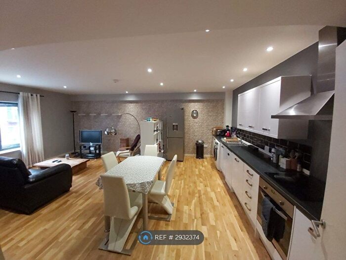 2 Bedroom Flat To Rent In West Street, Bristol, BS3
