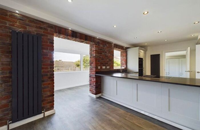 3 Bedroom Semi Detached House For Sale In Stella Hall Drive, Blaydon, Blaydon-on-Tyne, Tyne And Wear, NE21