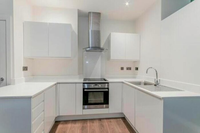 2 Bedroom Flat To Rent In Knightrider Court, Maidstone, ME15