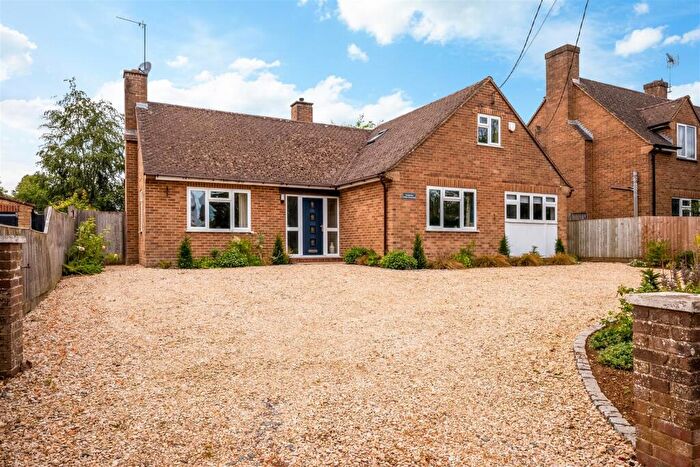 4 Bedroom Detached Bungalow For Sale In Upper Astrop Road, Kings Sutton, Banbury, OX17