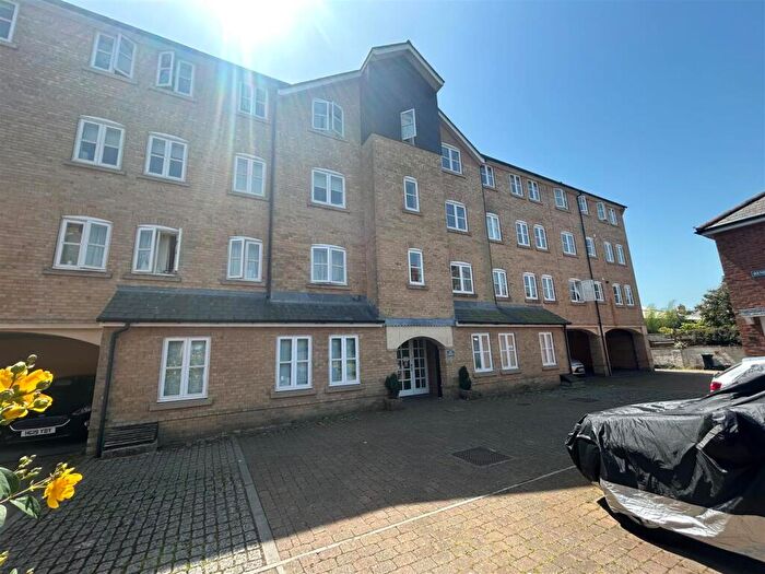 2 Bedroom Apartment For Sale In The Strand, West Allington, Bridport, DT6