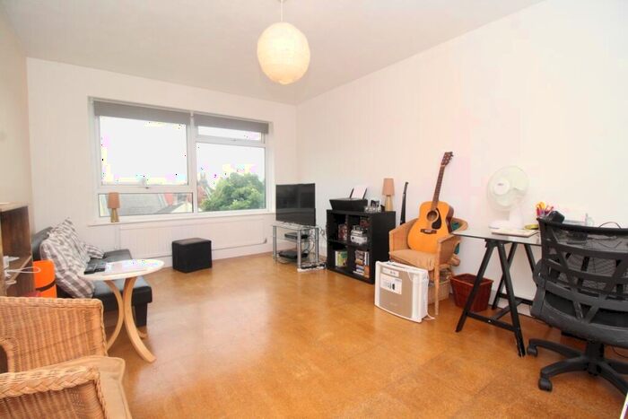 1 Bedroom Flat To Rent In Florence Road, Brighton, BN1