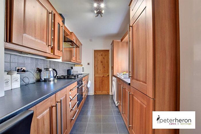 2 Bedroom Cottage For Sale In Mere Knolls Road, Roker, Sunderland, SR6