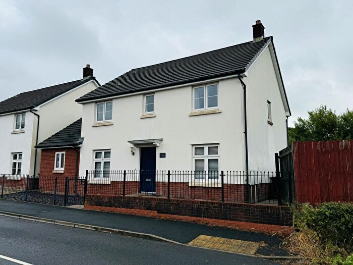 4 Bedroom House To Rent In Mount Pleasant, Llangunnor, SA31