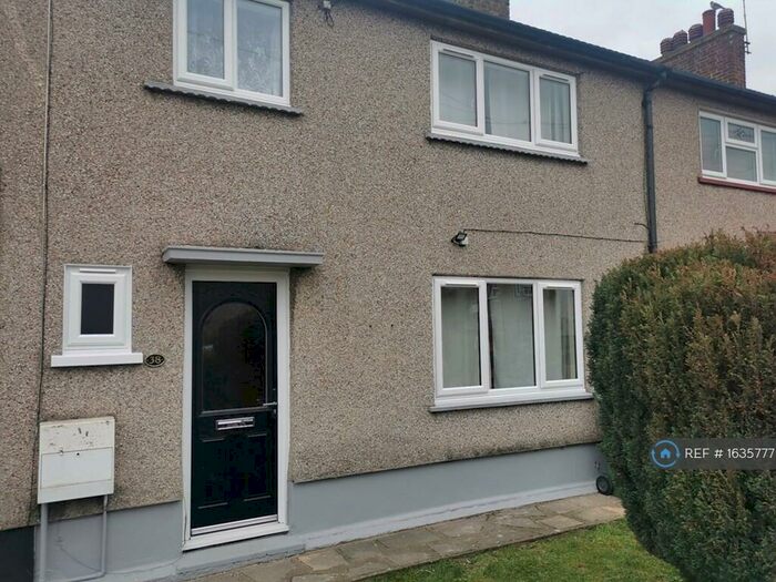 3 Bedroom Terraced House To Rent In Tennyson Walk, Tilbury, RM18