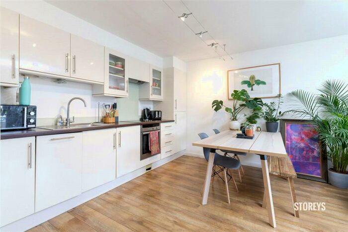 2 Bedroom Apartment To Rent In Mare Street, London Fields, Hackney, London, E8