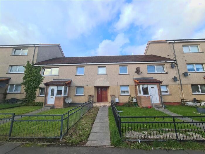 3 Bedroom Flat To Rent In Porchester Street, Garthamlock, Glasgow, G33