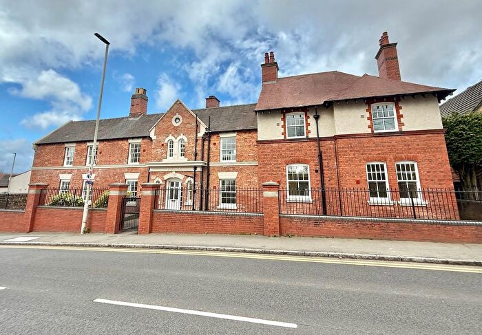 2 Bedroom Flat For Sale In Vicar Street, Sedgley, Dudley, DY3