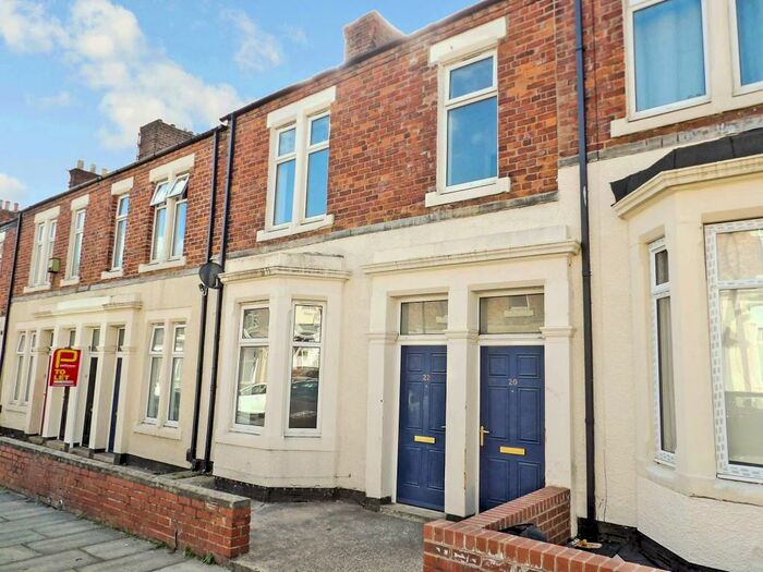 2 Bedroom Ground Flat To Rent In Selbourne Street, South Shields, Tyne And Wear, NE33