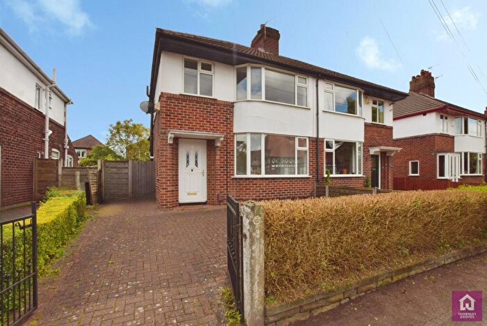 3 Bedroom Semi Detached House For Sale In Carrington Lane, Sale, Greater Manchester, M33