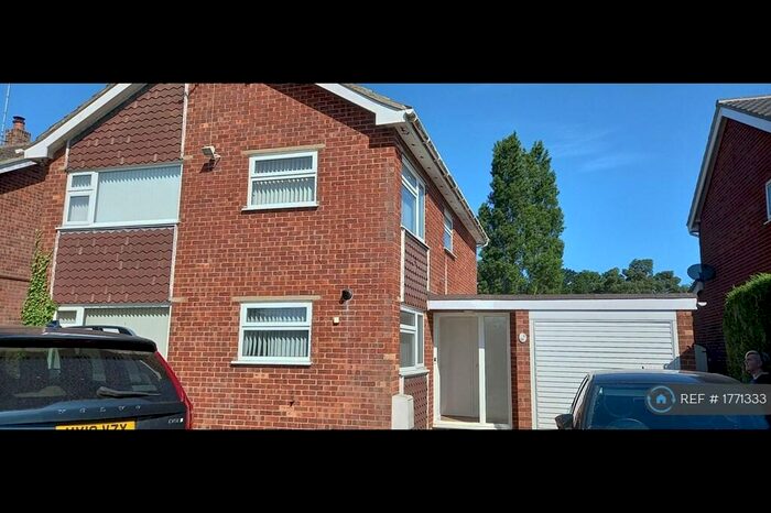 4 Bedroom Detached House To Rent In Grove Lane, Fakenham, NR21